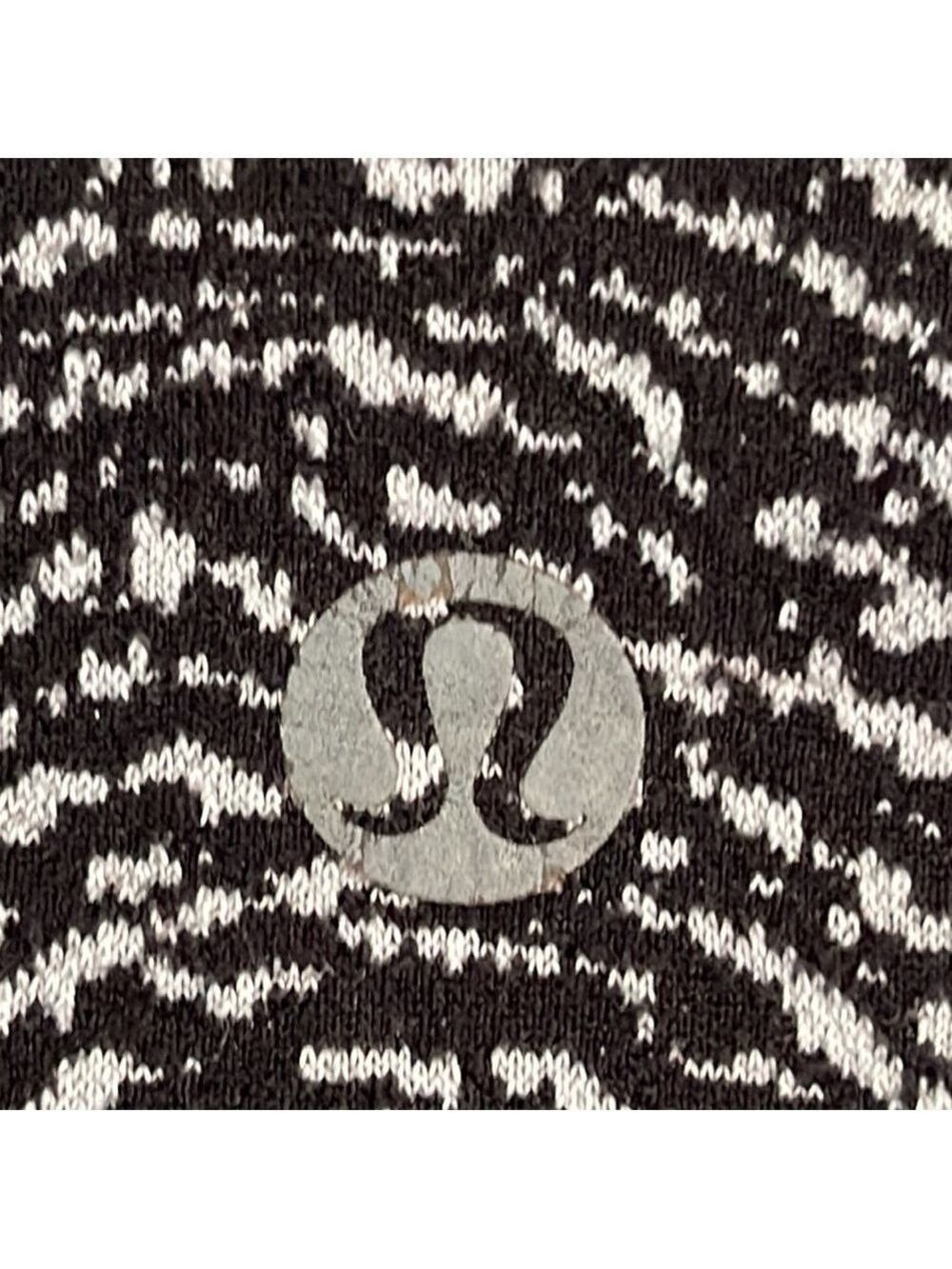 Lululemon Capris 🥰🥰 - Picture 3 of 3